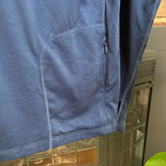 Rhone Blue Sequoia Air Pull Over Quarter Zip Athletic Sweatshirt, Size L - Picture 4 of 6